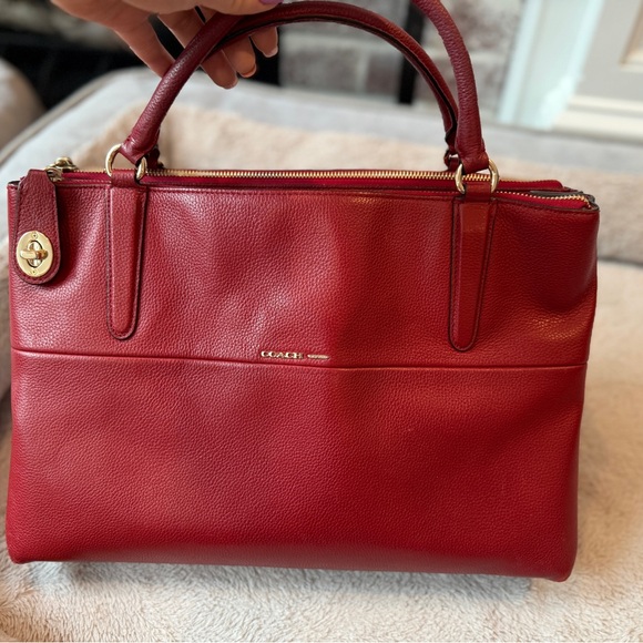 Coach Handbags - 💄Coach Red Currant Turnlock Borough Bag Gold Accents
